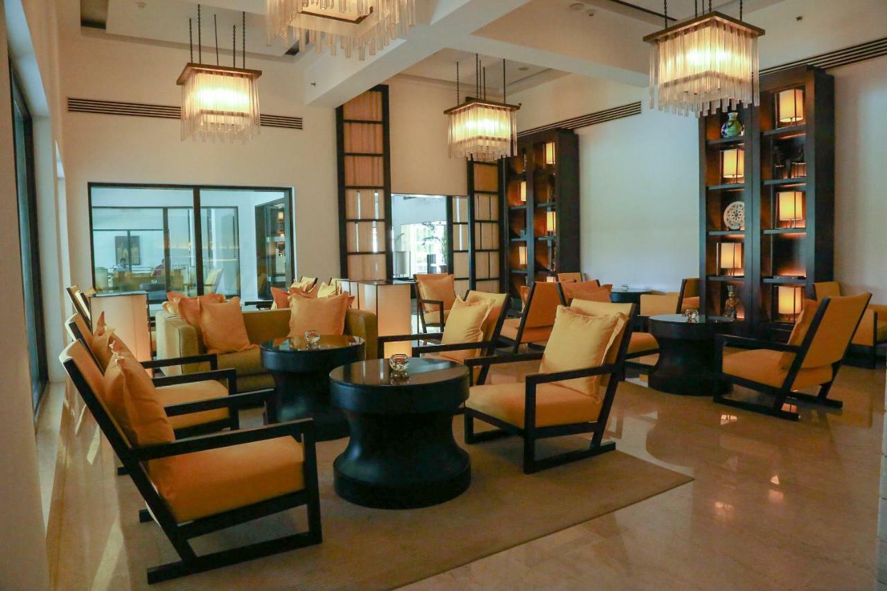 Hotel Trident Agra Agra  Zewnętrze zdjęcie Library at the Taj Mahal Palace, Mumbai