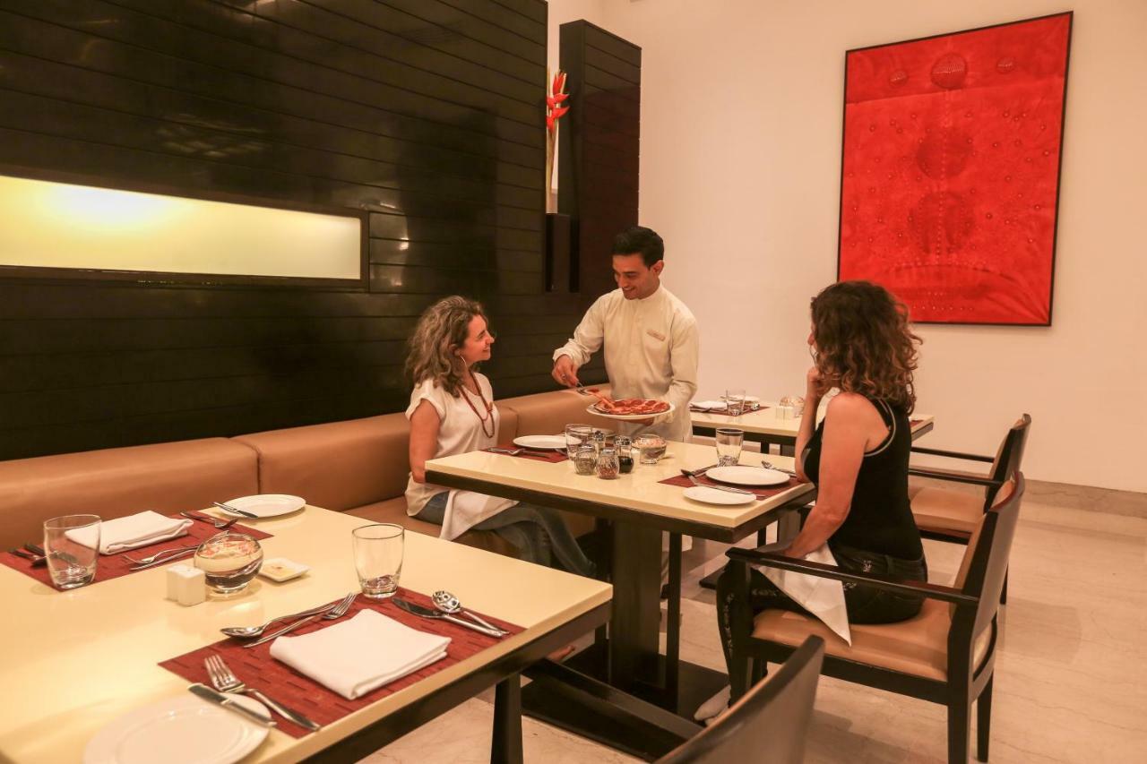 Hotel Trident Agra Agra  Zewnętrze zdjęcie A restaurant in India