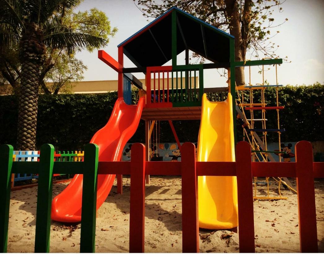 Hotel Trident Agra Agra  Zewnętrze zdjęcie Playground in Cairo, Egypt