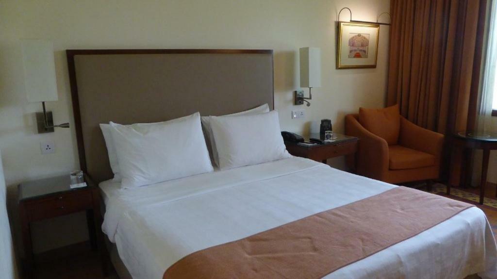 Hotel Trident Agra Agra  Zewnętrze zdjęcie A room at the hotel